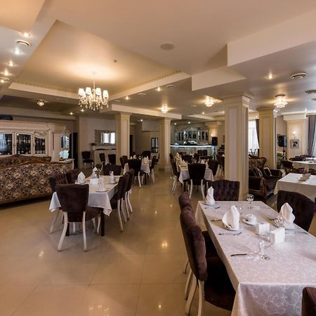 Premium Hotel Chernivtsi Luaran gambar