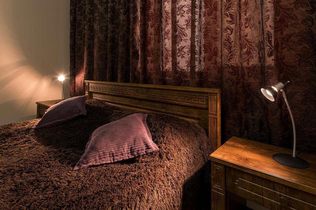 Premium Hotel Chernivtsi Bilik gambar