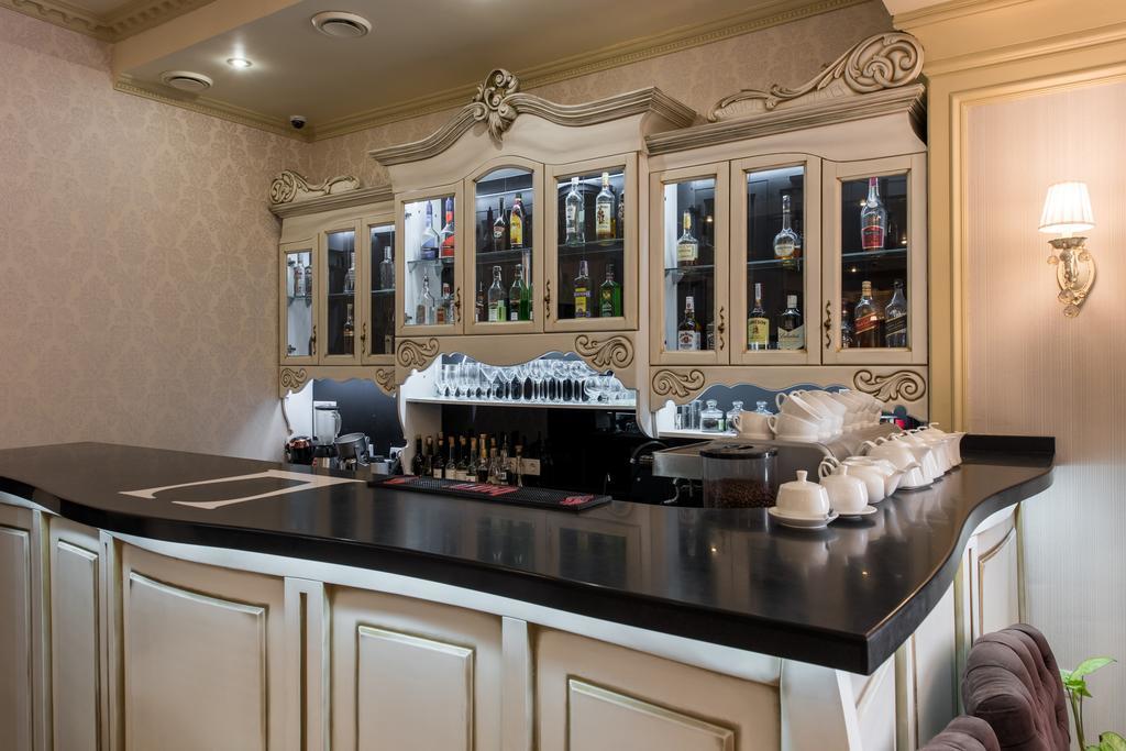 Premium Hotel Chernivtsi Luaran gambar