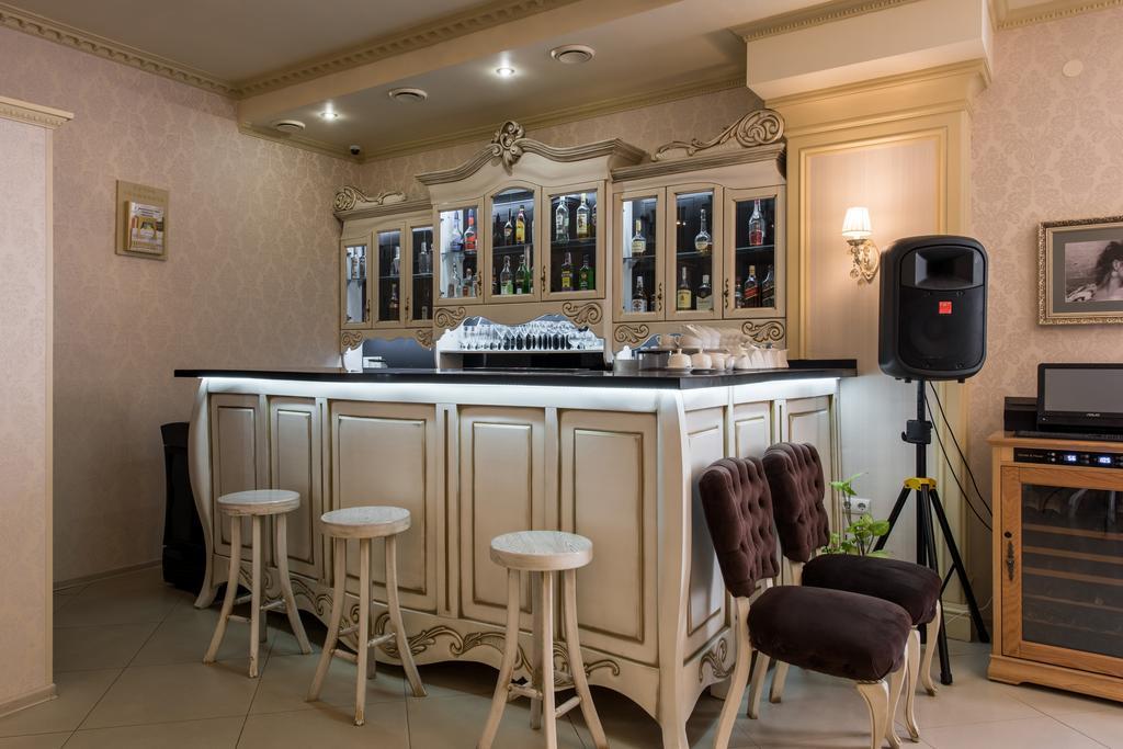 Premium Hotel Chernivtsi Luaran gambar