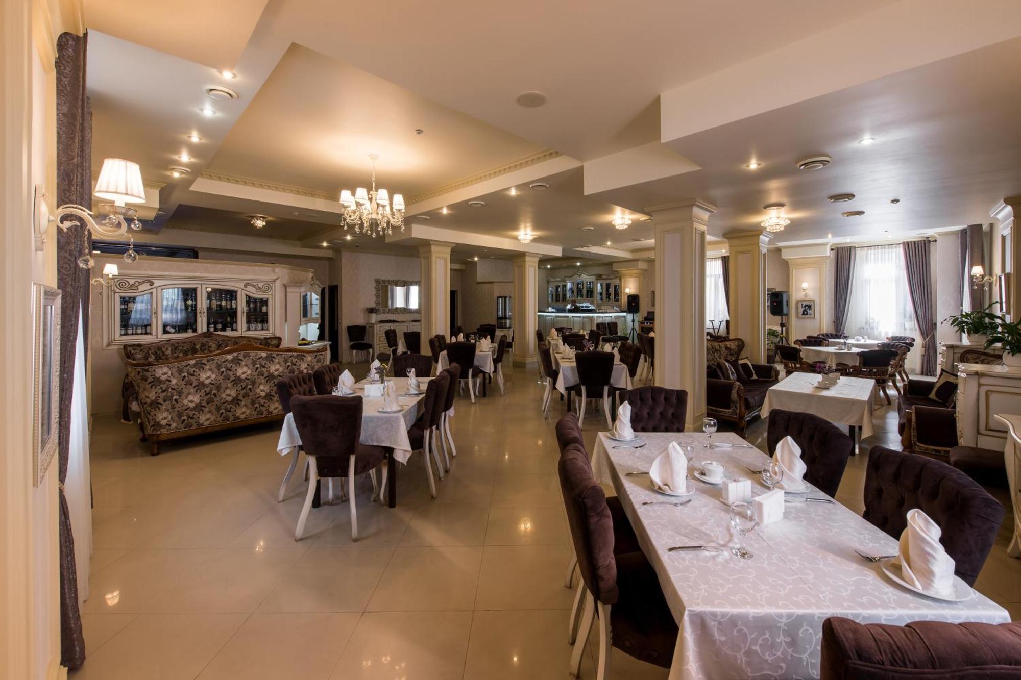 Premium Hotel Chernivtsi Luaran gambar