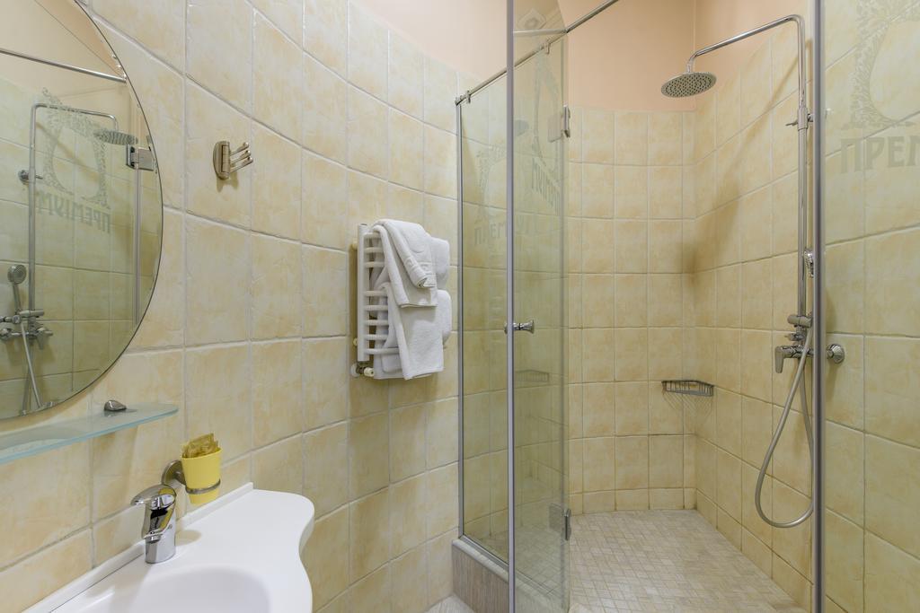 Premium Hotel Chernivtsi Luaran gambar